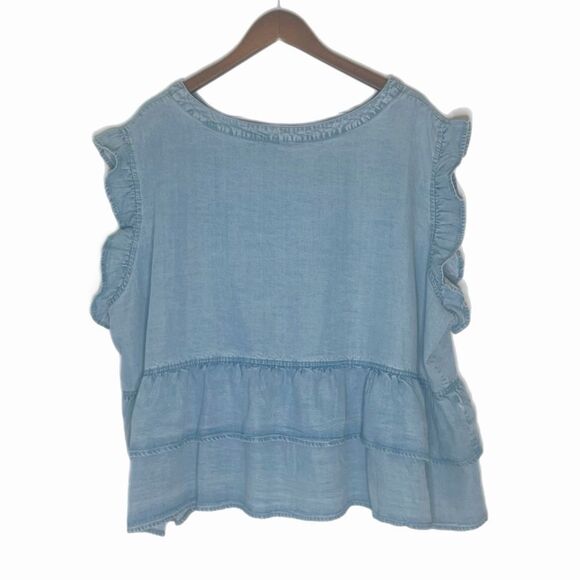 Hayden Los Angeles Women’s Button Detail Ruffled Denim Sleeveless Top - Picture 3 of 5
